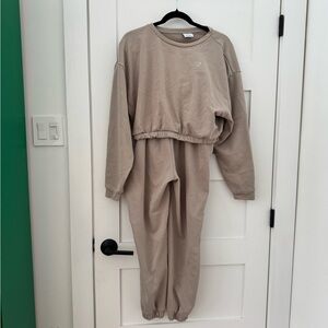 Gymshark Tan cropped Crew neck & Joggers 2-Set - Whitney Simons collection